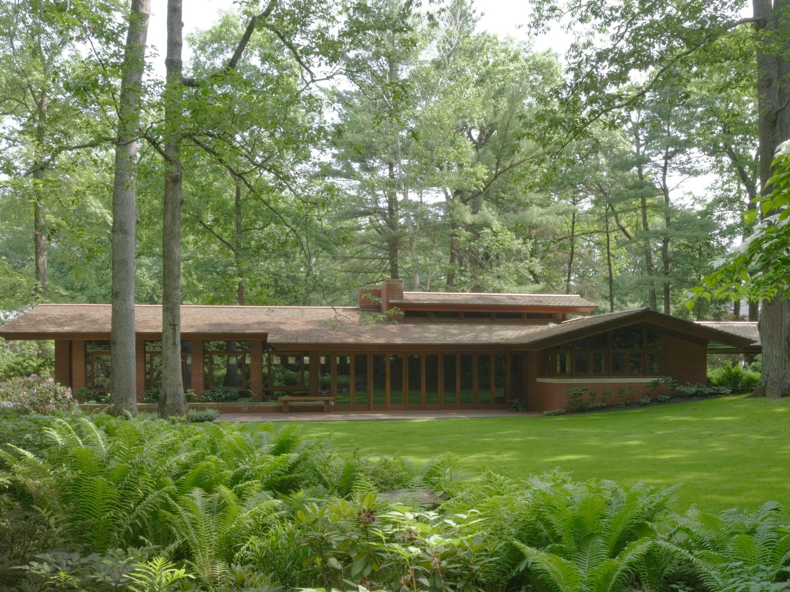 Tout ce qu’il faut savoir sur les maisons usoniennes de Frank Lloyd Wright