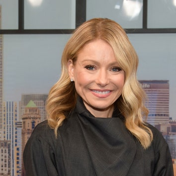 This Holiday Throwback Photo of Kelly Ripa With Pigtails Is the Cutest Content You'll See All Week