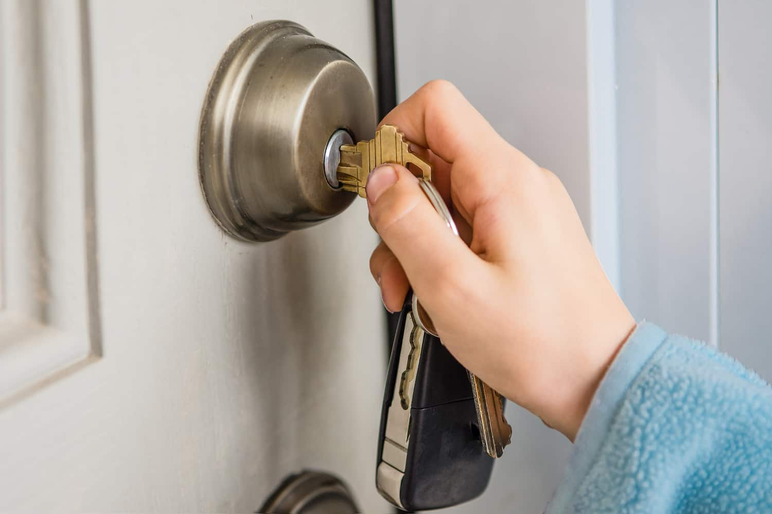 The Complete DIY Guide to Fixing a Stuck Deadbolt Lock