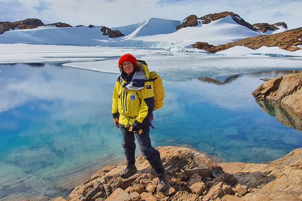 Dr Dana M. Bergstrom, Australian Antarctic Division and University of Wollongong