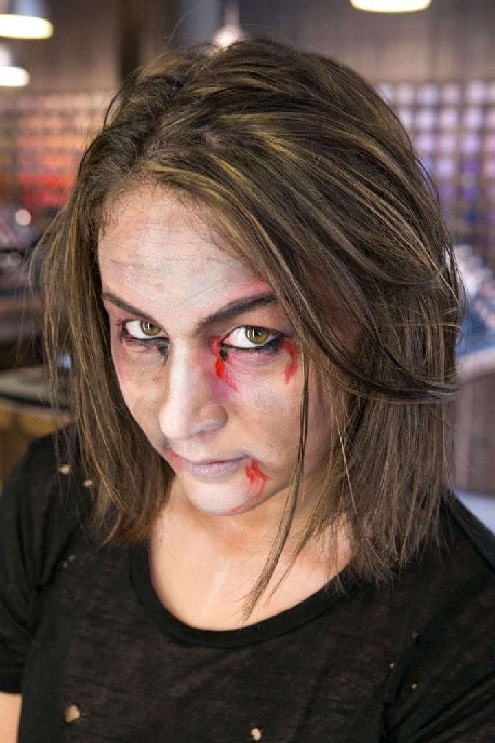 DIY Zombie Face Makeup for Girls