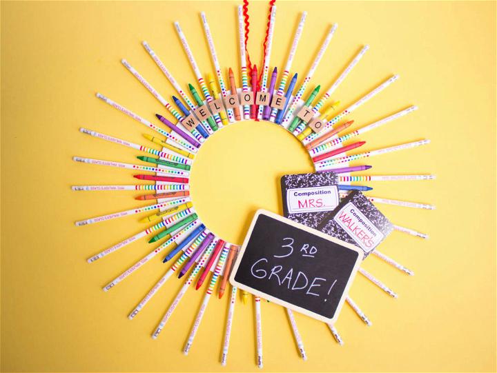 DIY Back to School Classroom Wreath