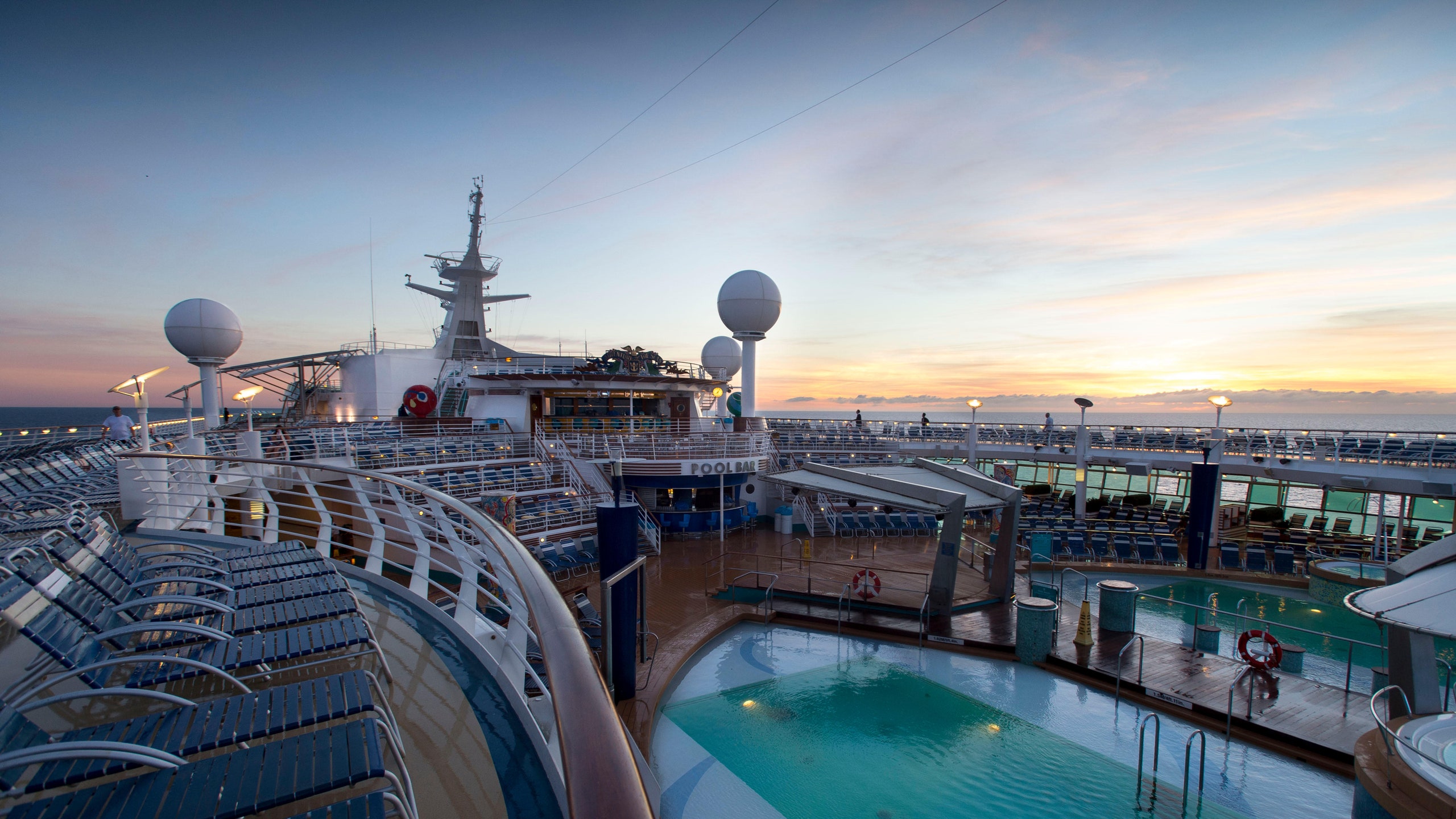 Independence of the Seas Royal Caribbean cruise ship swimming pools