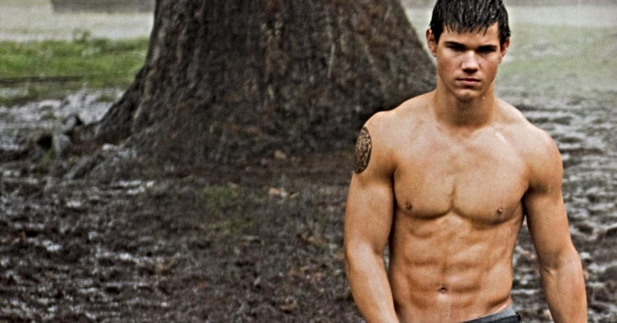 taylor lautner shirtless