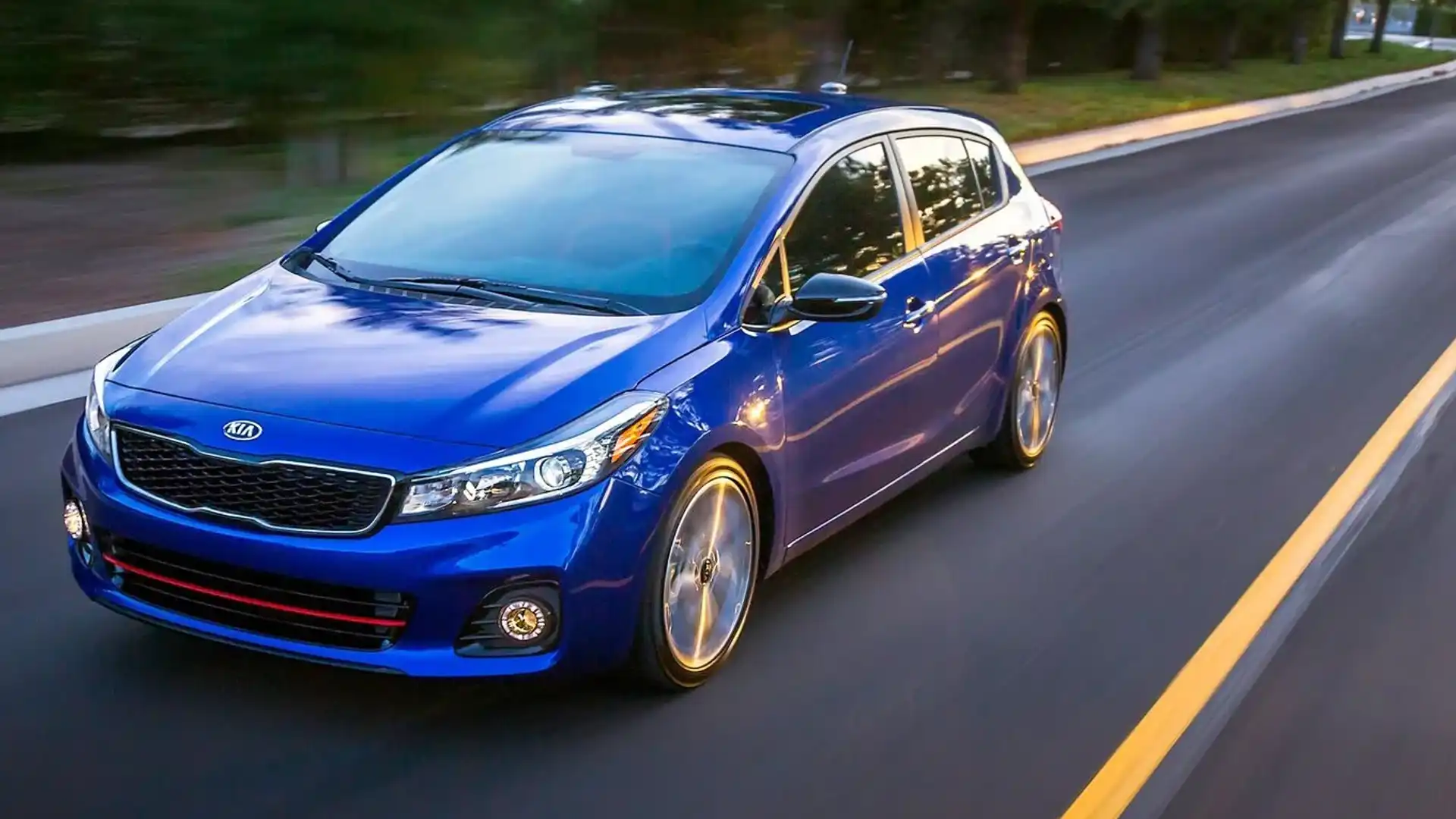 2016 Kia Cerato hatch facelift hits Detroit auto show