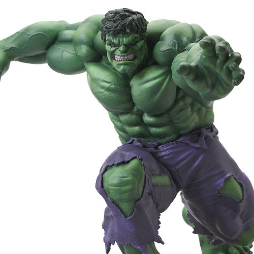 Marvel Gallery Classic Hulk Statue - Entertainment Earth