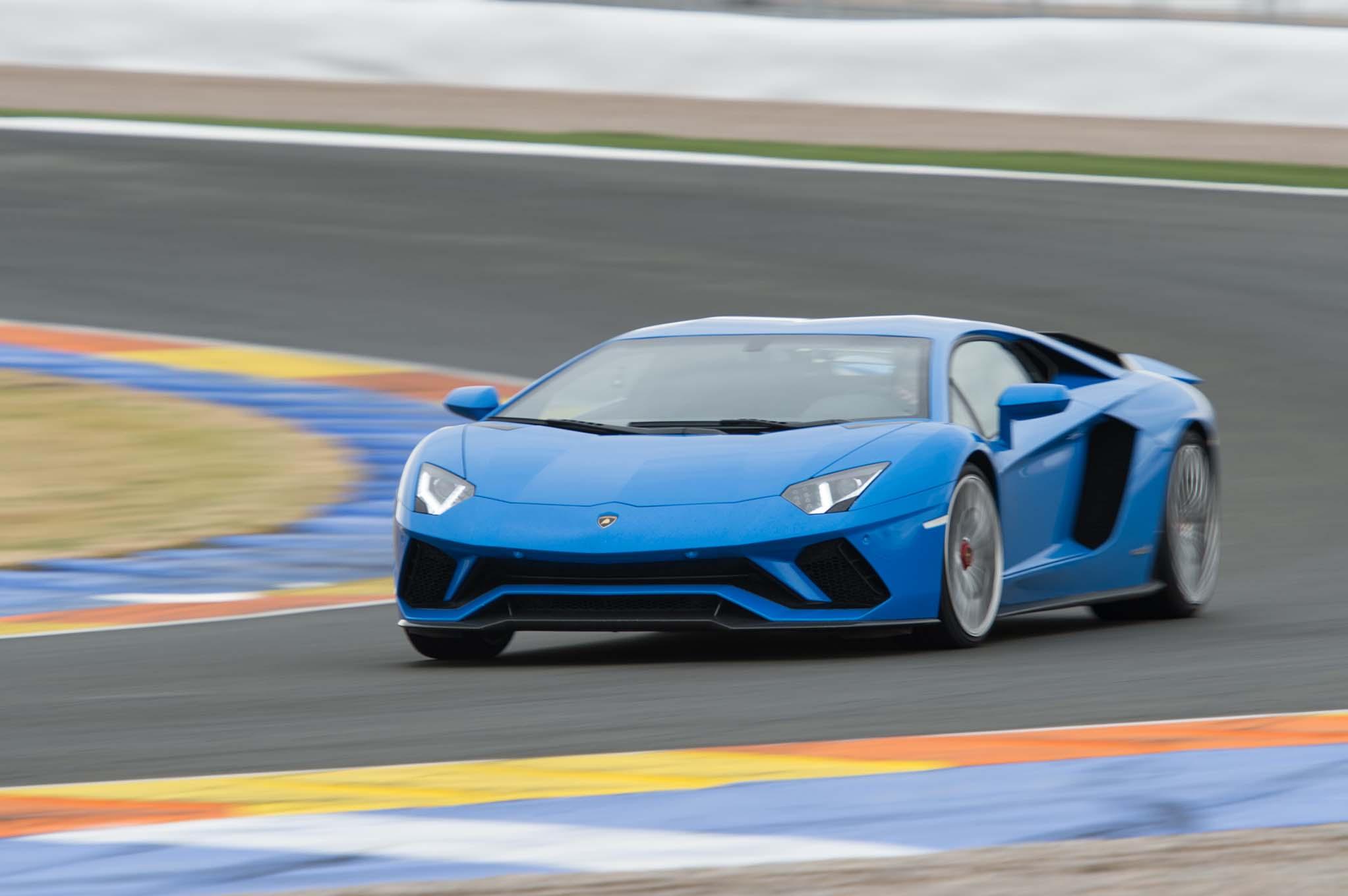 Photo of Lamborghini Aventador S