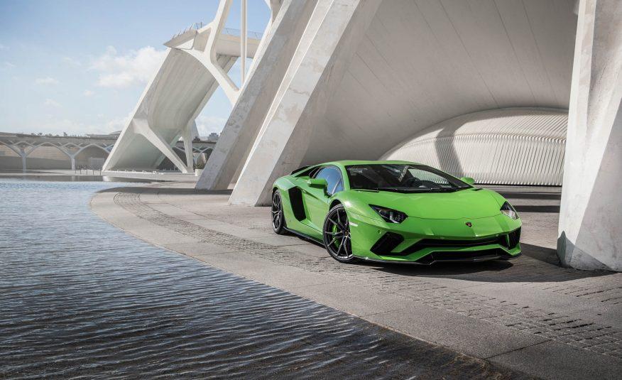 Photo of Lamborghini Aventador S