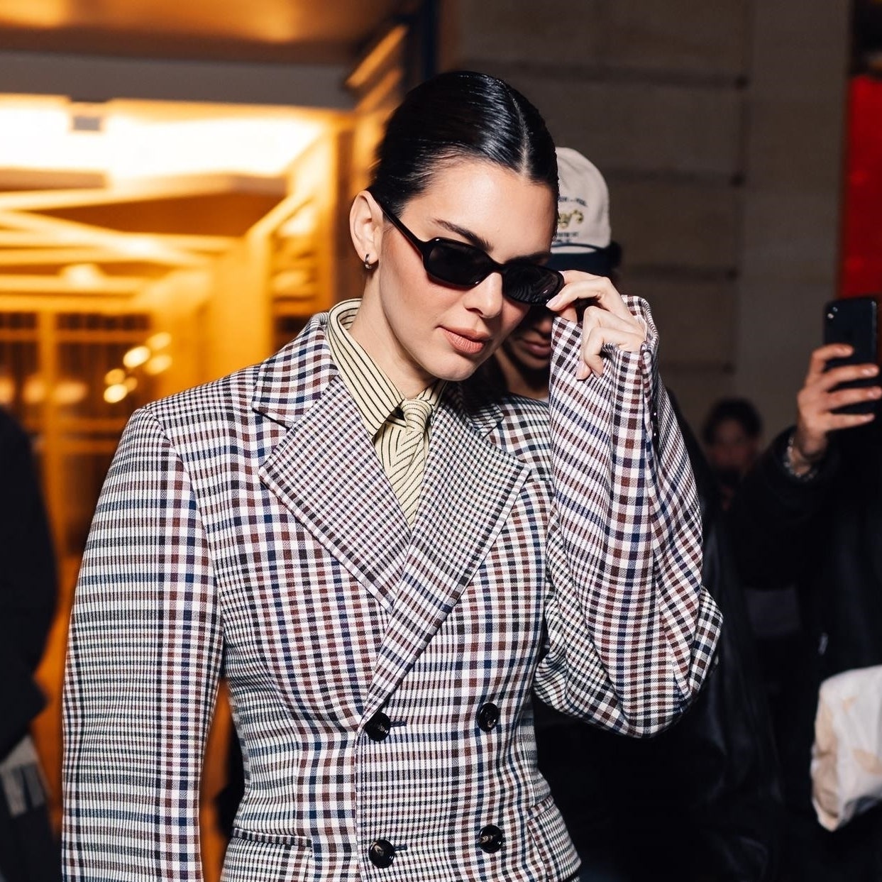 Boxy Blazers Are on Their Way Out, Per Hailey Bieber and Kendall Jenner