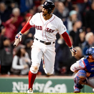 The Real-Life Diet of Xander Bogaerts, Who's Doing Beach Workouts (Safely) at Home in Aruba