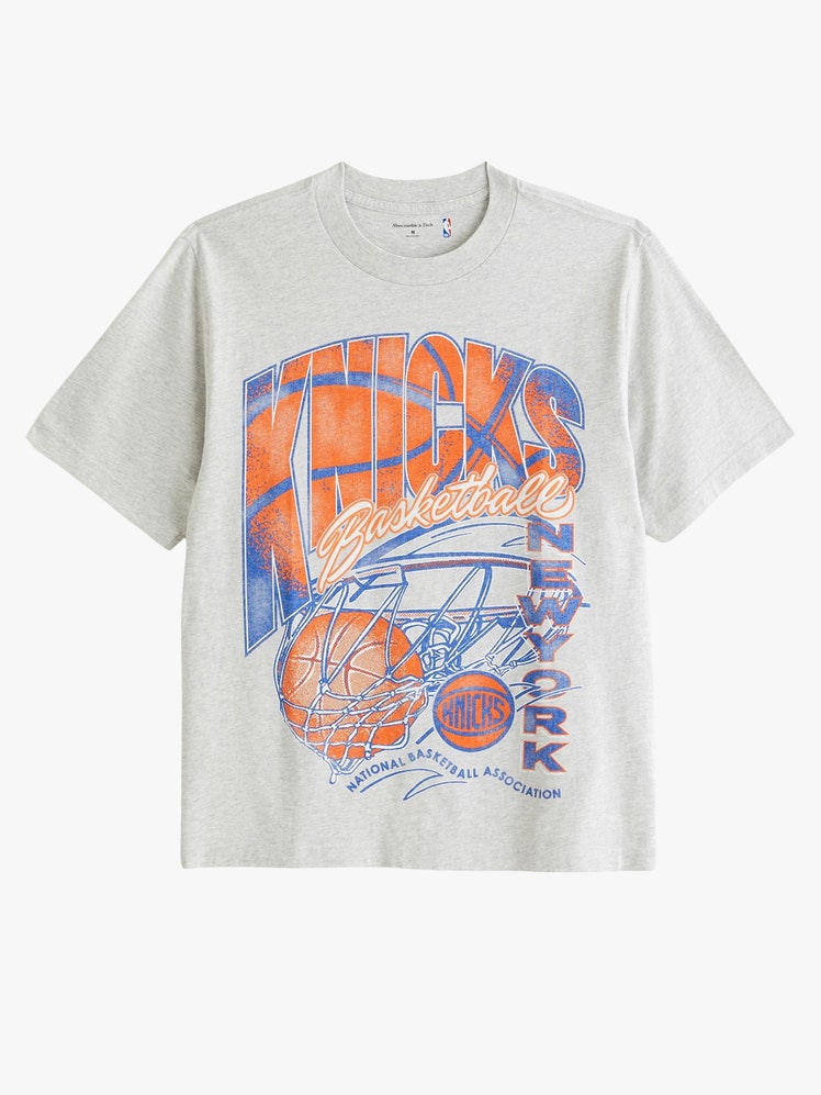 New York Knicks Vintage-Inspired Graphic Tee