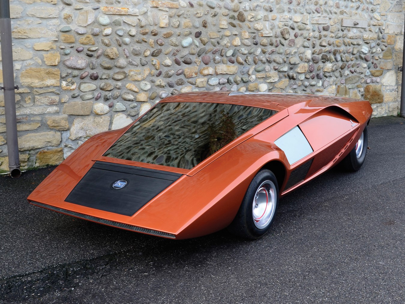 Stratos Zero concept front 3/4