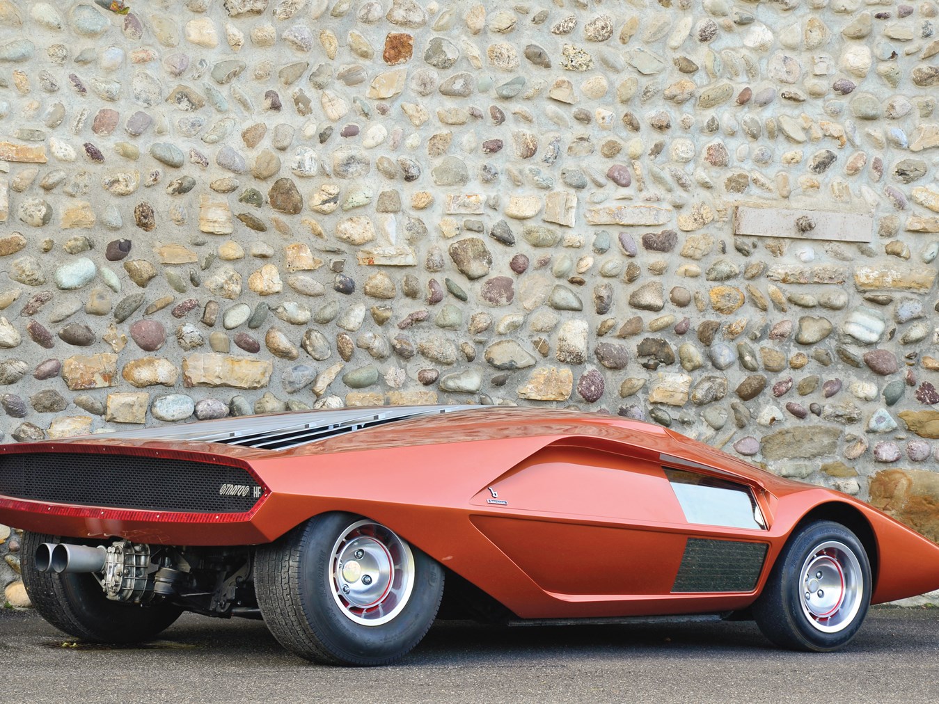 Stratos Zero concept rear 3/4