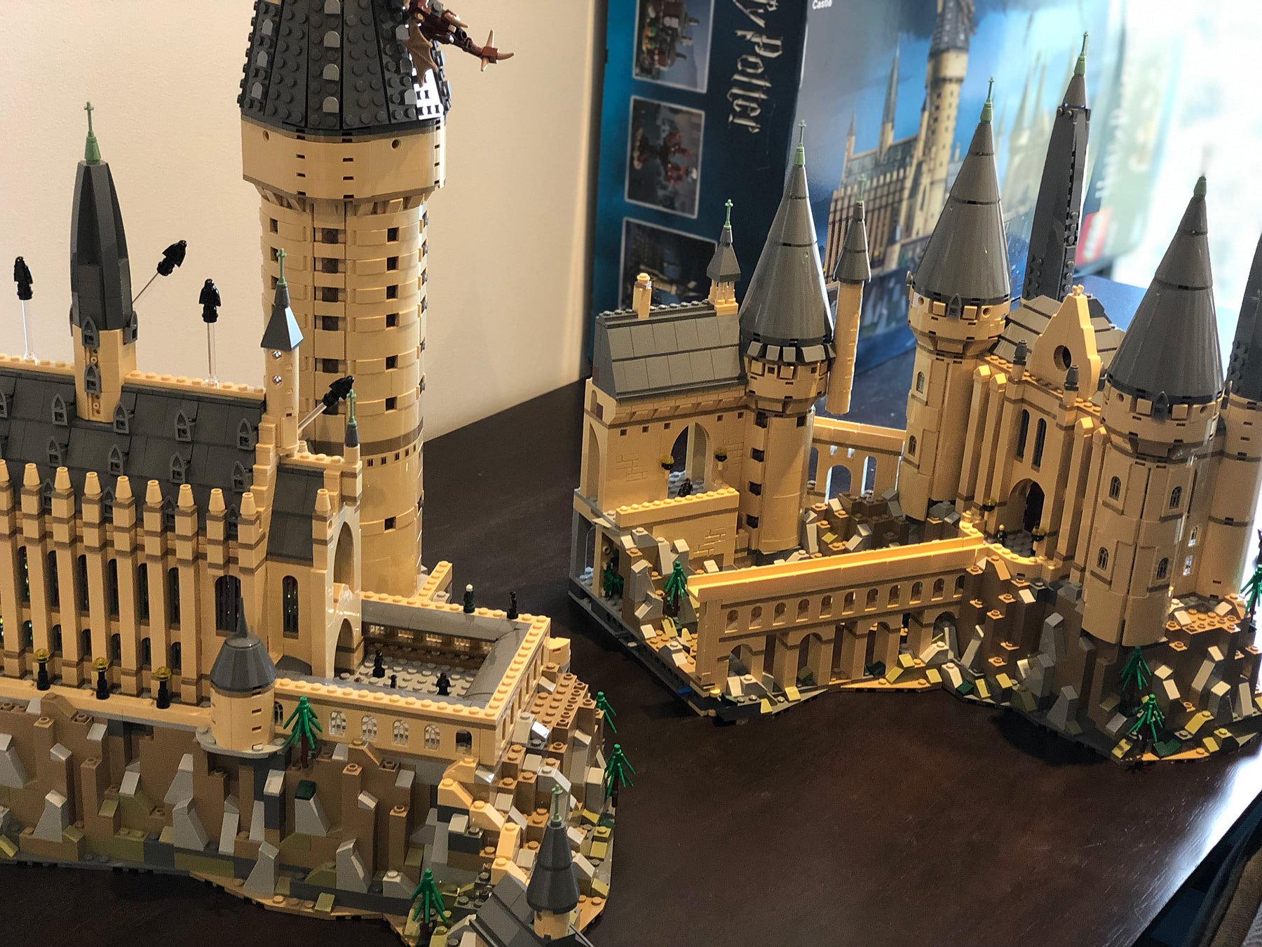 Review: building the epic 6000-piece Hogwarts Castle LEGO — Harry ...