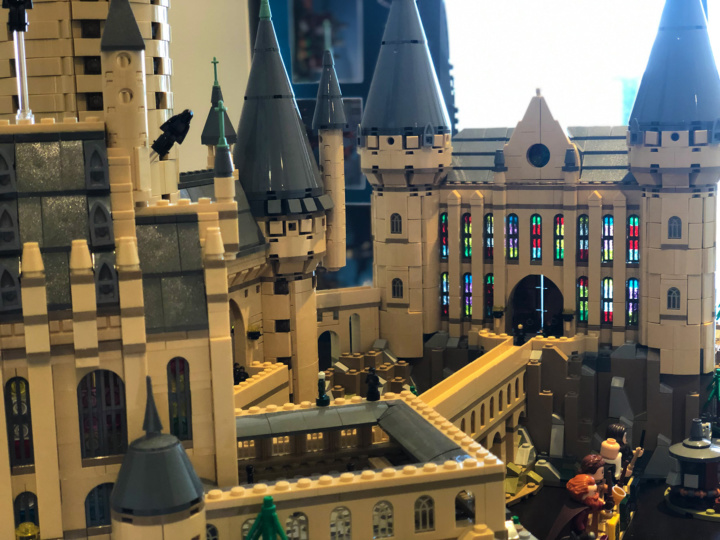 Review: building the epic 6000-piece Hogwarts Castle LEGO — Harry ...