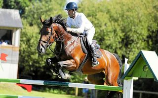 CSMathieu Bourdon s’impose dans l’épreuve 1,35 m, ultime compétition avant le grand prix dominical à 1,40m (Mya Roynard)