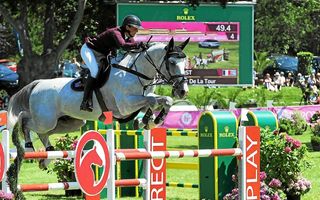 Martin Fuchs défendra son titre face aux ténors du saut d’obstacles mondial (ici Pénélope Leprévost). (Photo archives Patrick Chevalier)