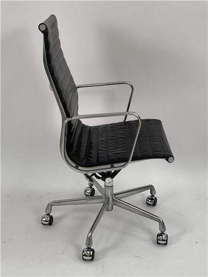 Artwork by Herman Miller, GROUP CHAIR, Made of ALUMINUM