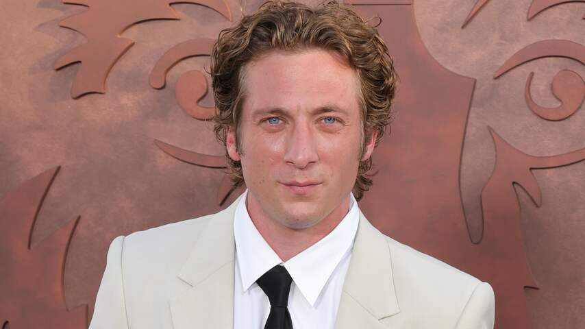 Jeremy Allen White bestudeert Bruce Springsteen op YouTube voor rol ...