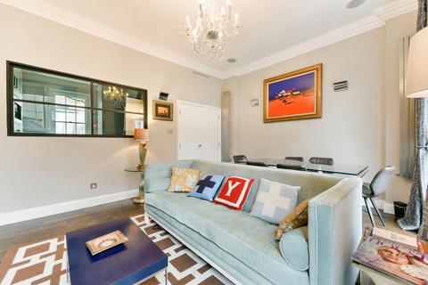 2 bedroom maisonette to rent, Walton Street, SW3