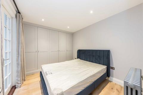 2 bedroom flat to rent, Flood Street, London SW3