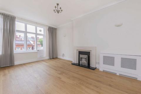 2 bedroom flat to rent, Cadogan Square, London SW1X