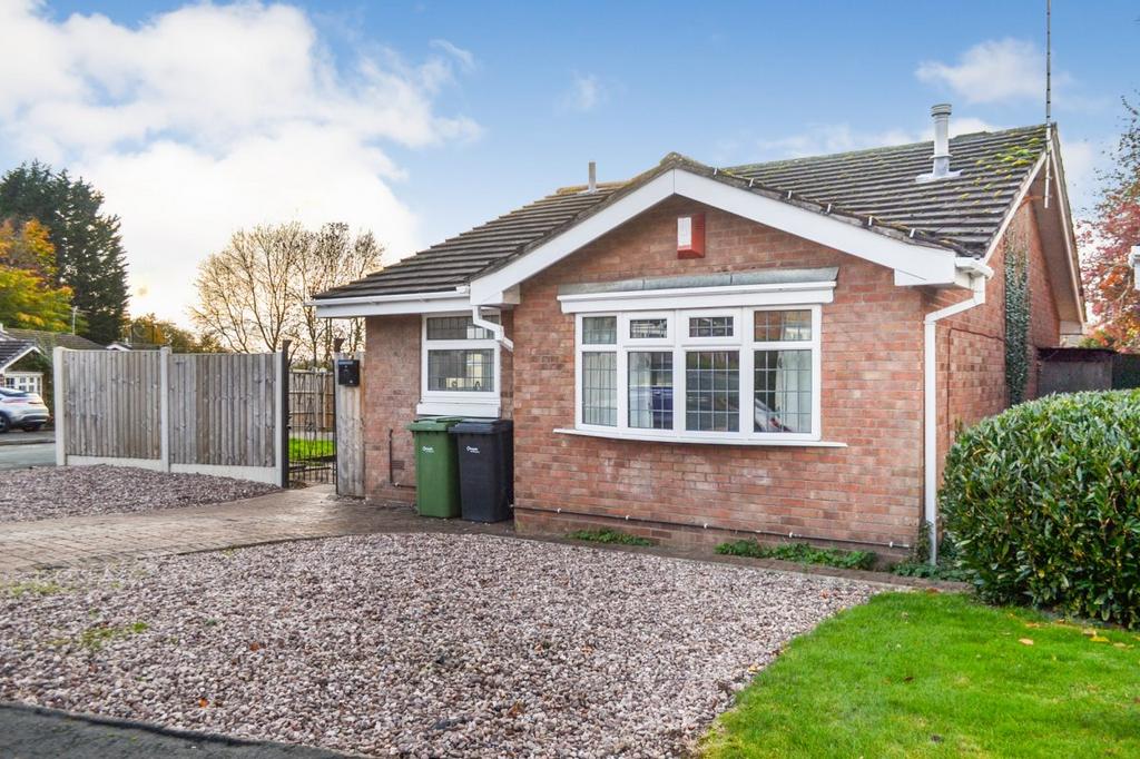 Wyke Way, Shifnal 2 bed bungalow - £850 pcm (£196 pw)