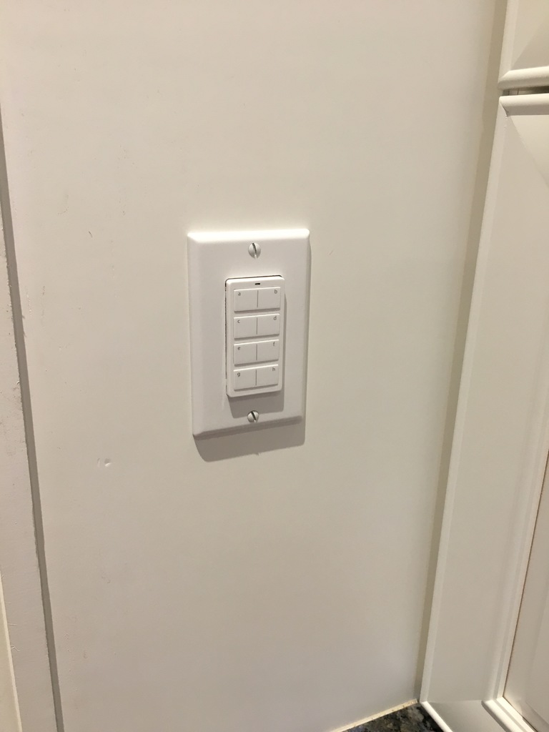 Insteon Mini Remote Screwless Bracket by PatPend | Download free STL ...