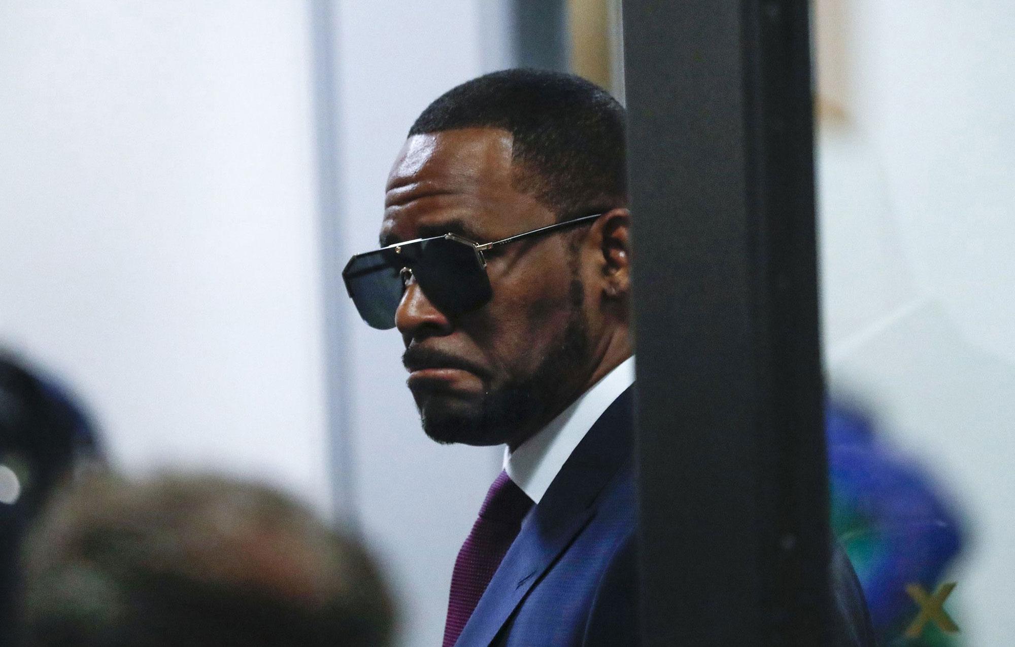 r kelly rkelly reveals shocking message alleged victim criminal case