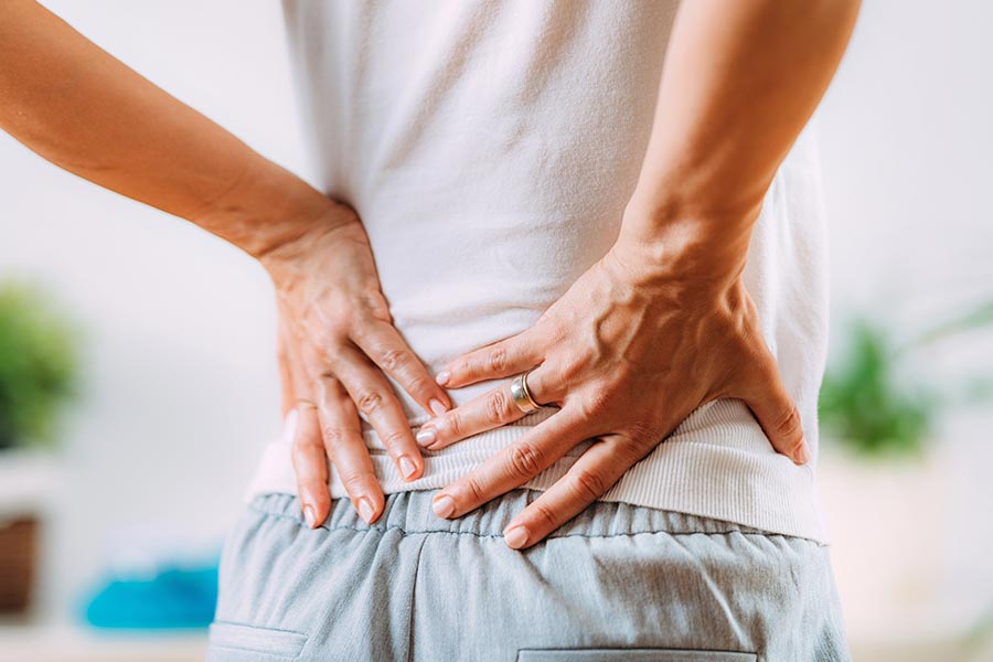 What are the symptoms of sciatica