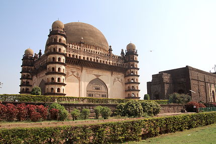 Gol Gumbaz