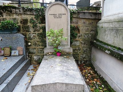 Tombe de Frédéric Chichin (Les Rita Mitsouko)