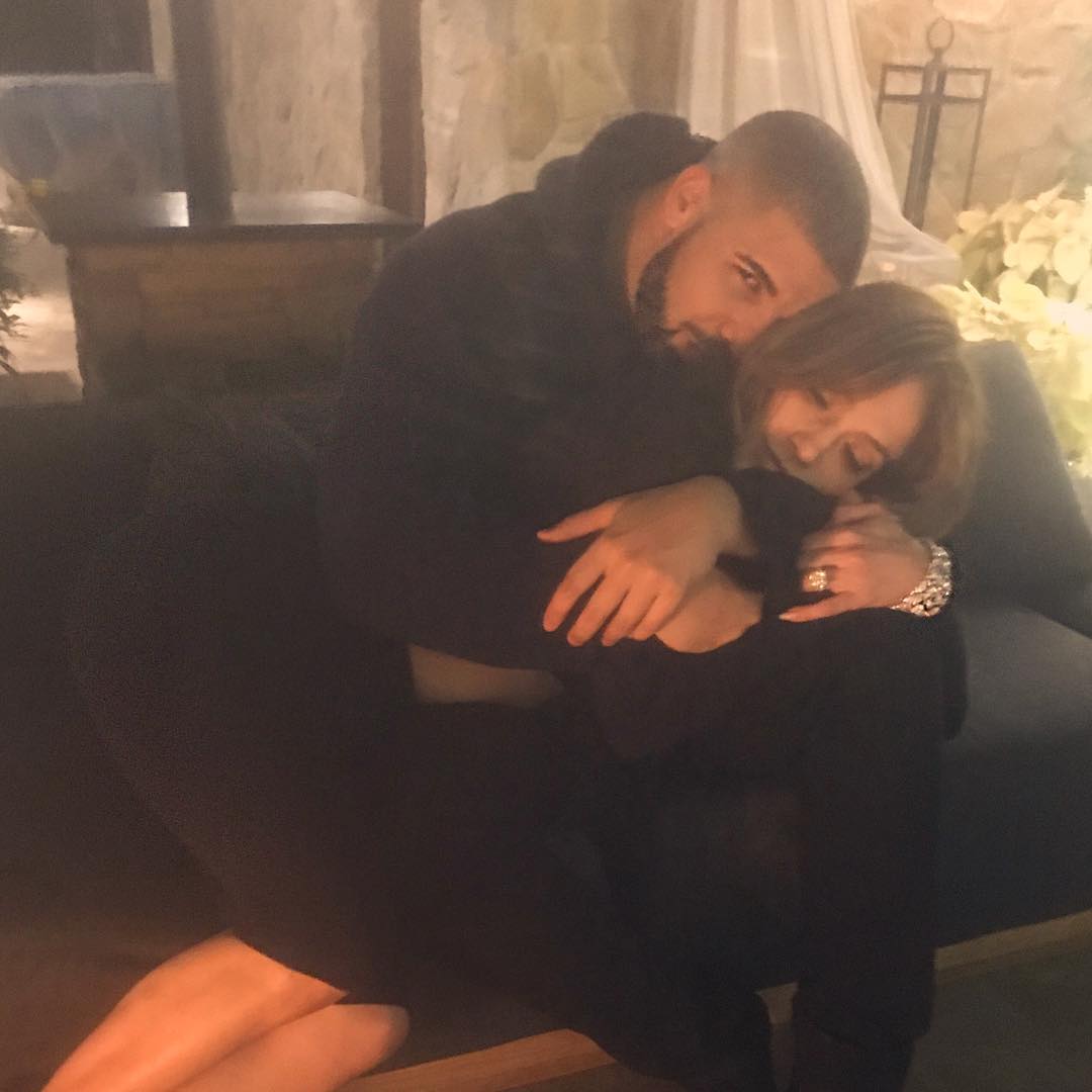 The $100,000 Necklace Drake Purchased For Jennifer Lopez Will Blind You