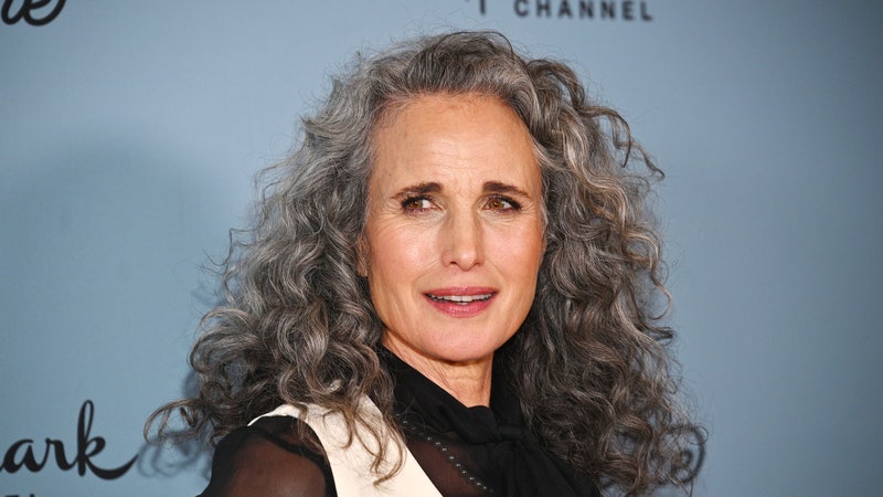 Andie MacDowell’s Painful Hip Symptoms Were Actually Piriformis Syndrome&-Here’s What to Know