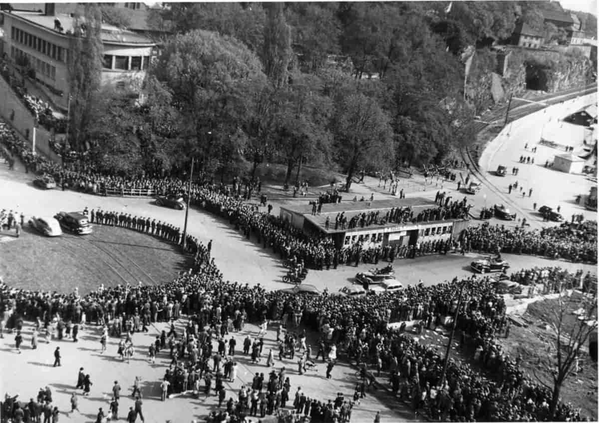 Pipervika med Skansen i 1945