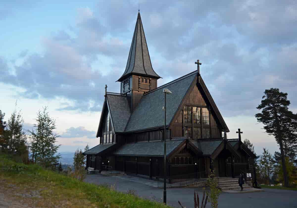 Holmenkollen kapell etter gjenreisingen