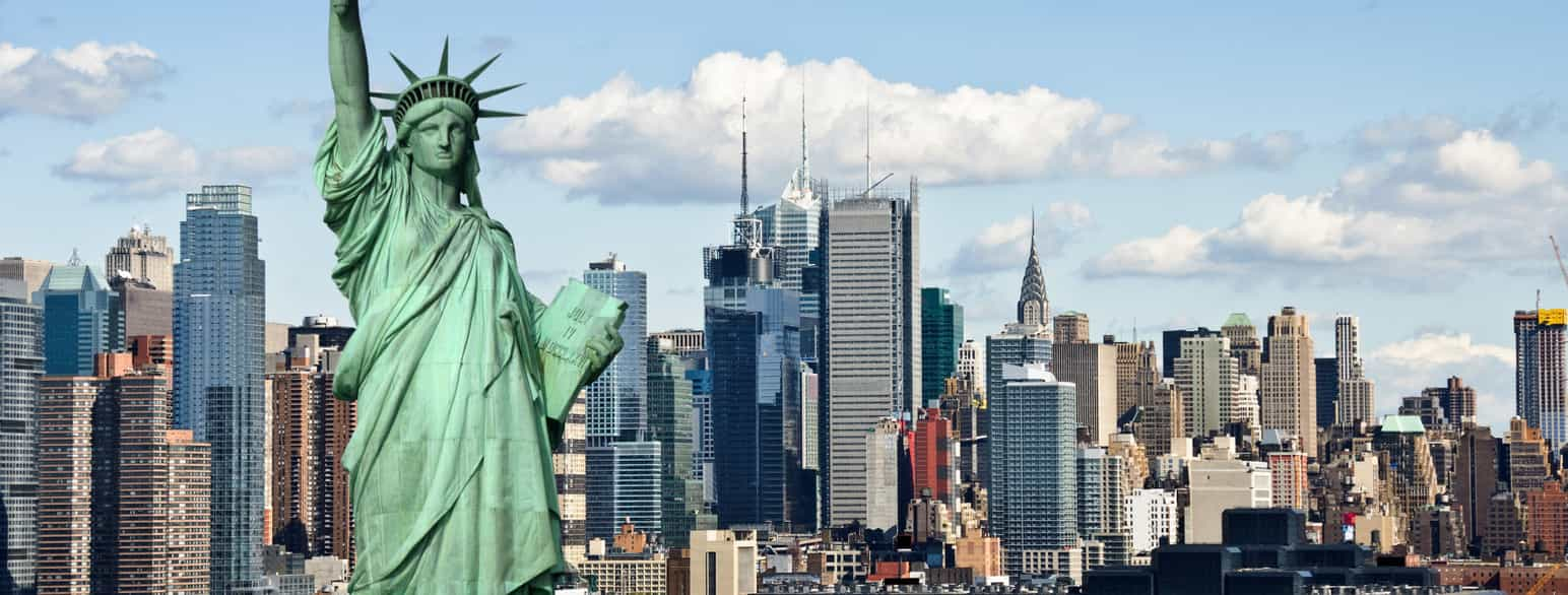 New York med frihetsstatuen