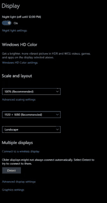 a screenshot of the display settings screen on a computer .