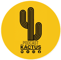 a yellow circle with a cactus and the words podcast del kaktus