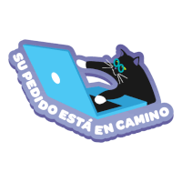 a sticker of a cat using a laptop with the words su pedido esta en camino