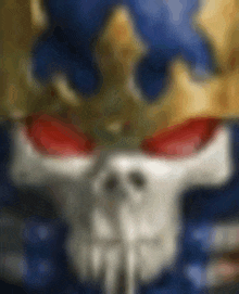 a blurry picture of a skull with a crown on it .