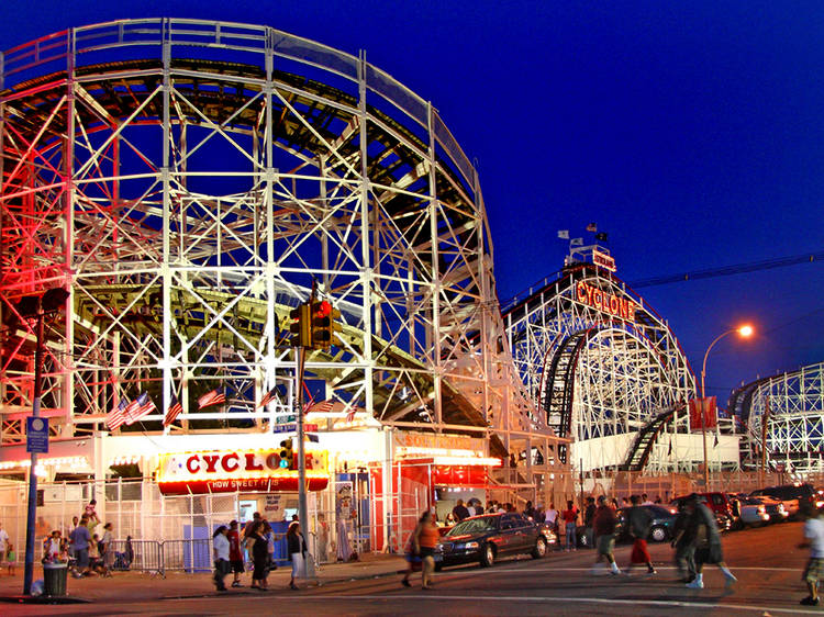 Luna Park & Deno's Wonder Wheel Amusement Park