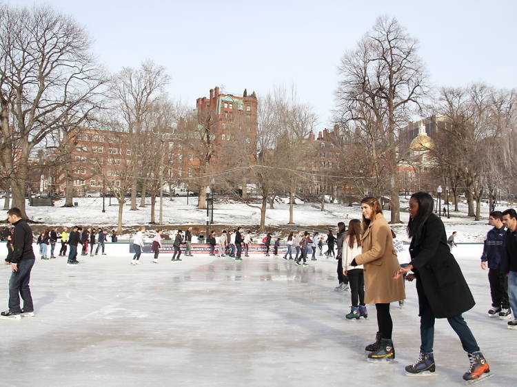 14 best ice skating rinks in Boston