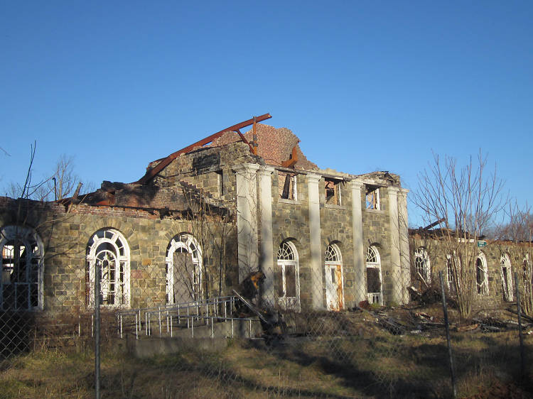 Ten haunted places in New York state that are beyond creepy