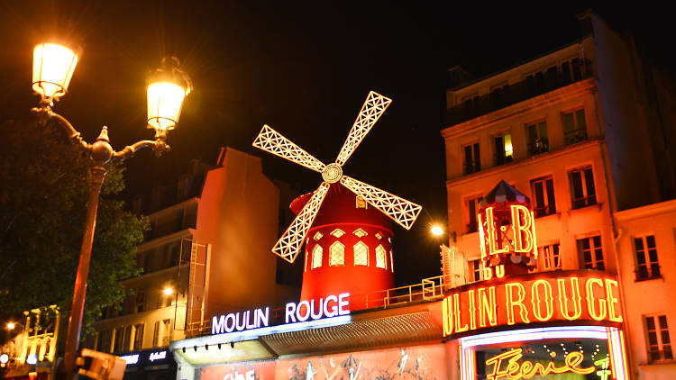 Champagne at the Moulin Rouge and Seine River Cruise