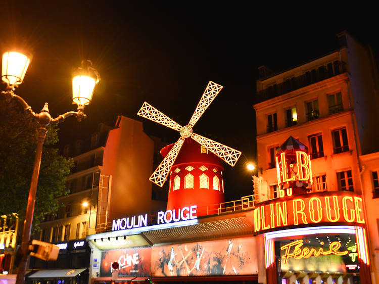 Champagne at the Moulin Rouge and Seine River Cruise