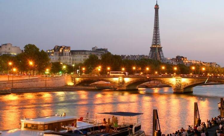 Night Aperitif Cruise on the Seine River with Music