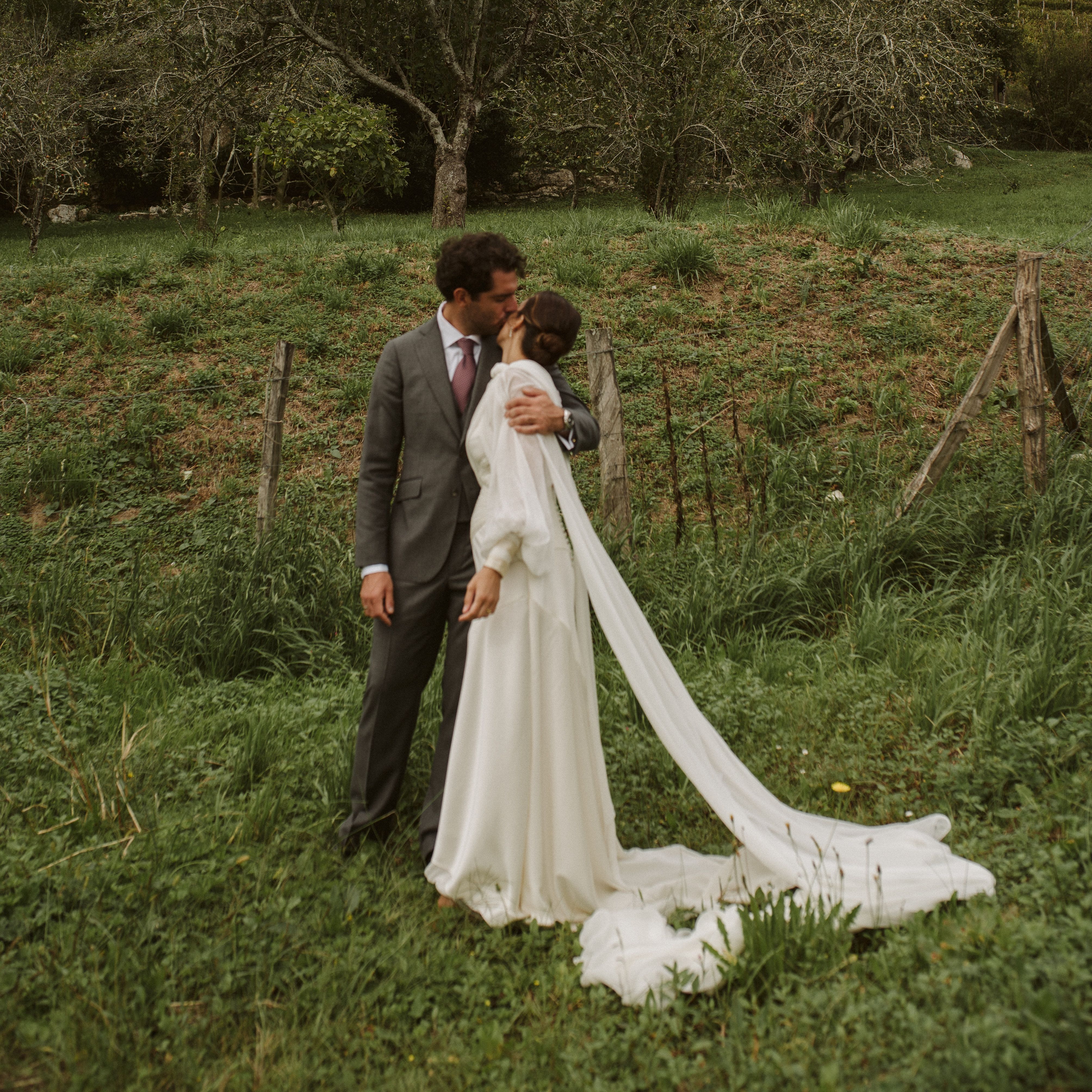 Hochzeit in San Sebastián: Die Braut trug das perfekte Kleid für Schwangere