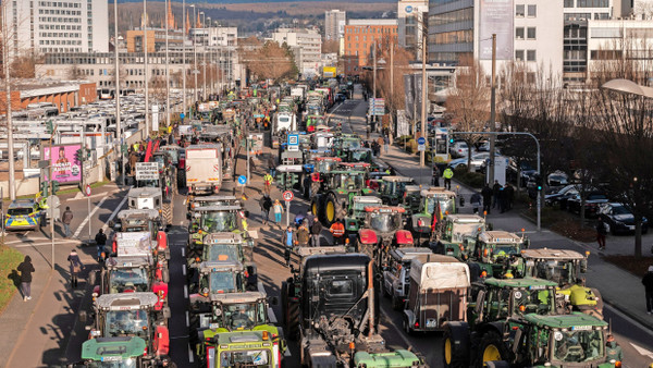 Protestaktionen: Vor einem Jahr machten Landwirte in Wiesbaden ihrem Unmut über die Politik Luft.