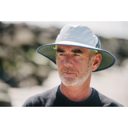 ANTI UV hat by Loïck PEYRON